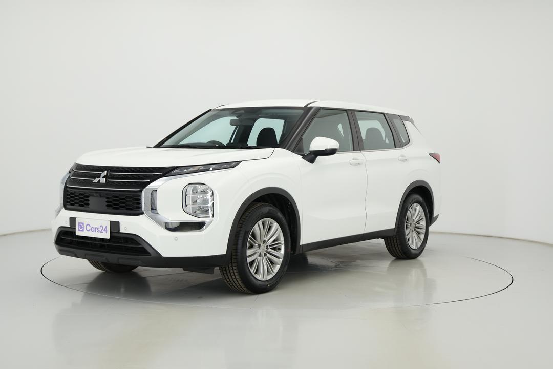 2024 Mitsubishi Outlander Es 5 Seat (2WD), Automatic, 50251 km, Left Front Diagonal (45- Degree) View