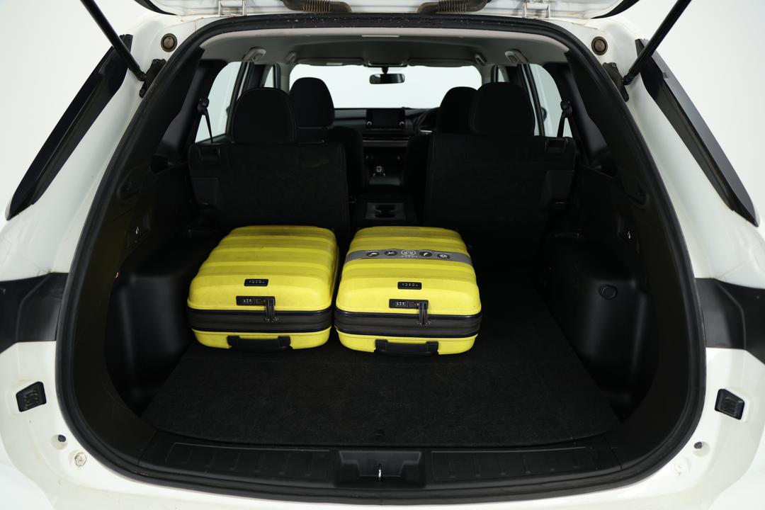 2024 Mitsubishi Outlander Es 5 Seat (2WD), Automatic, 50251 km, Boot Inside View with Luggage