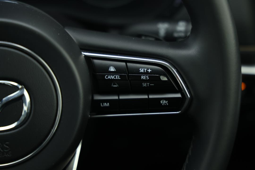 2024 Mazda Cx-80 G40e Touring, Automatic, 8800 km, Pedals and Footmat