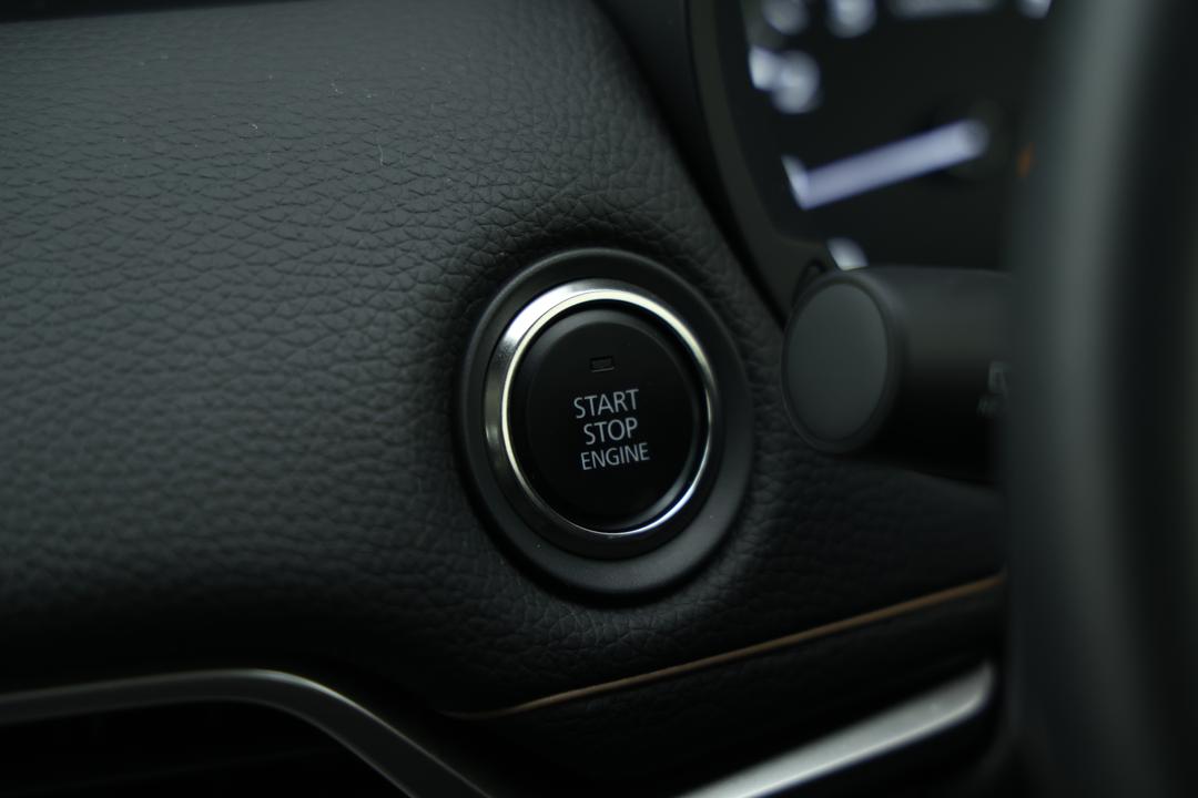 2024 Mazda Cx-80 G40e Touring, Automatic, 8800 km, Utility Switches/Buttons