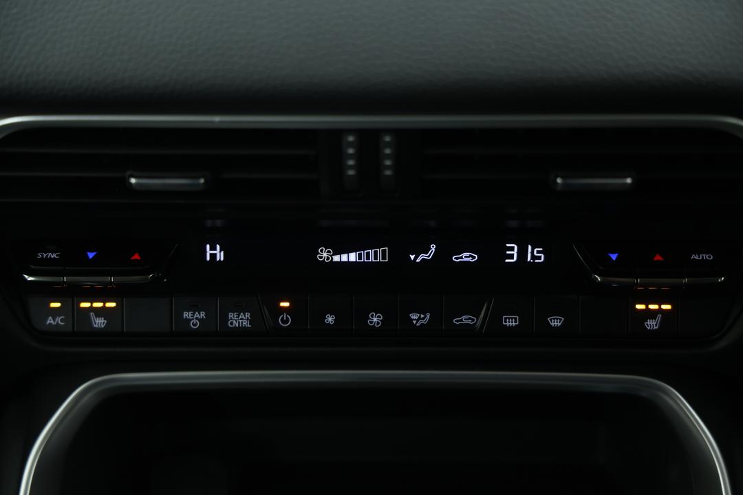 2024 Mazda Cx-80 G40e Touring, Automatic, 8800 km, Android/Apple Car Play