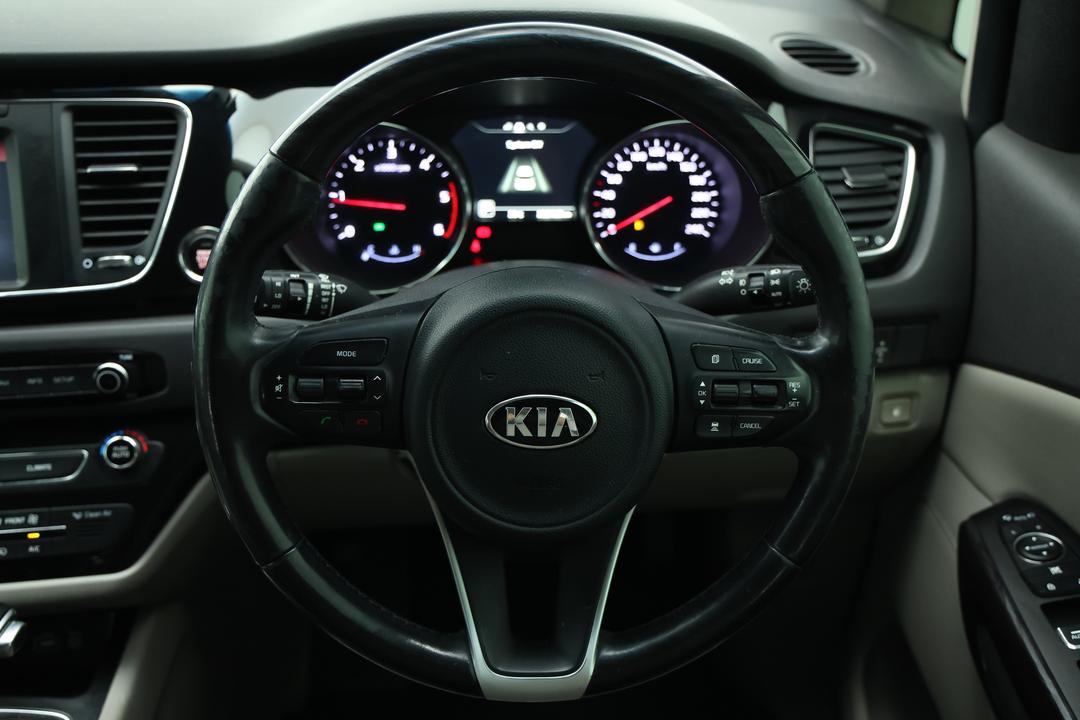 2016 Kia Carnival Platinum, Automatic, 116418 km, Android/Apple Car Play