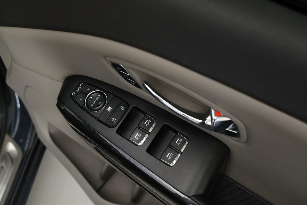 2016 Kia Carnival Platinum, Automatic, 116418 km, Odometer View