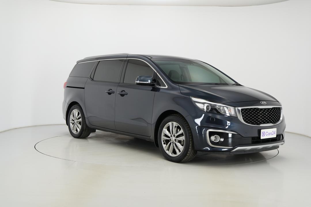 2016 Kia Carnival Platinum, Automatic, 116418 km, Right Front Diagonal (45- Degree) View