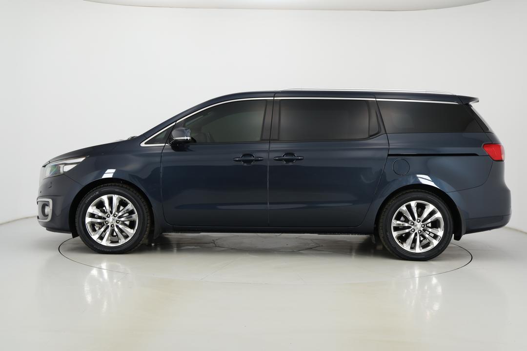 2016 Kia Carnival Platinum, Automatic, 116418 km, Left Side View