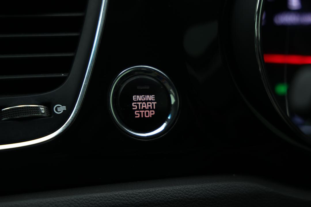 2016 Kia Carnival Platinum, Automatic, 116418 km, Child Seat Anchor Points