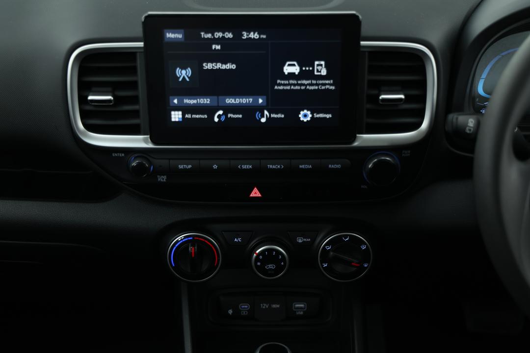 2025 Hyundai Venue Venue, Automatic, 26808 km, Steering Wheel Close-up