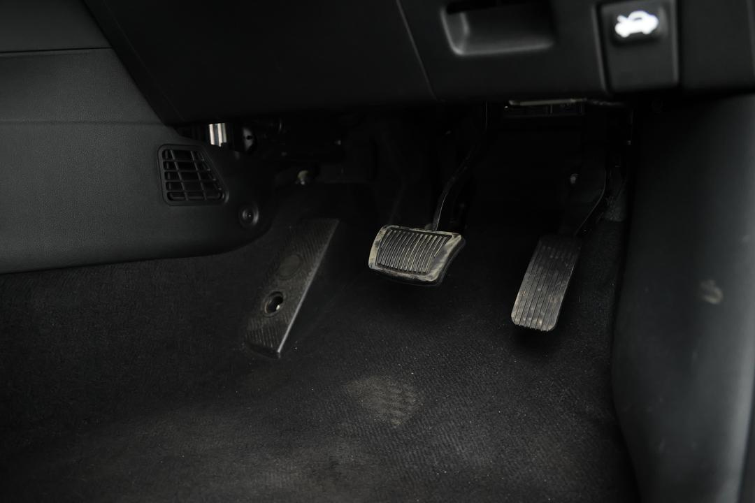 2025 Hyundai Venue Venue, Automatic, 26808 km, Child Seat Anchor Points