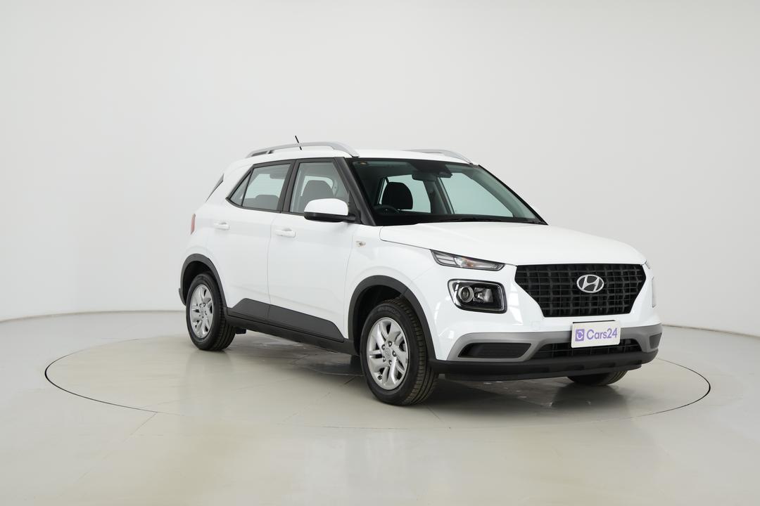 2025 Hyundai Venue Venue, Automatic, 26808 km, Right Front Diagonal (45- Degree) View