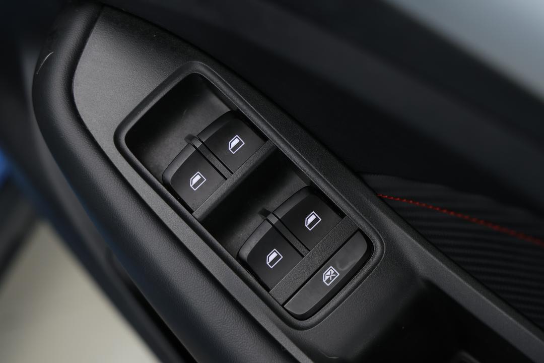 2022 MG Zst Vibe, Automatic, 56969 km, Drivers Side Door Panel Controls