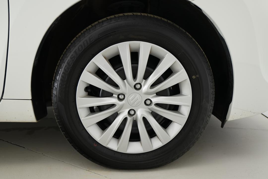 2022 Suzuki Baleno Gl, Automatic, 26681 km, Right Front Wheel