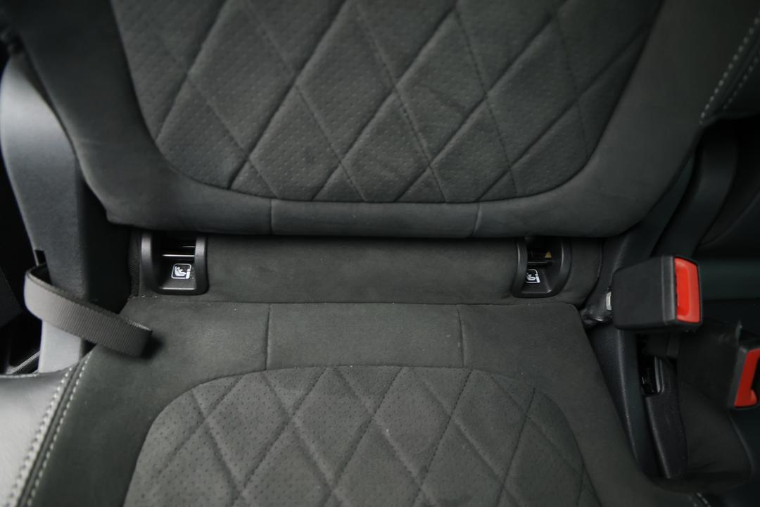 2021 SKODA Kodiaq Sportline (4x4), Automatic, 65950 km, Pedals and Footmat
