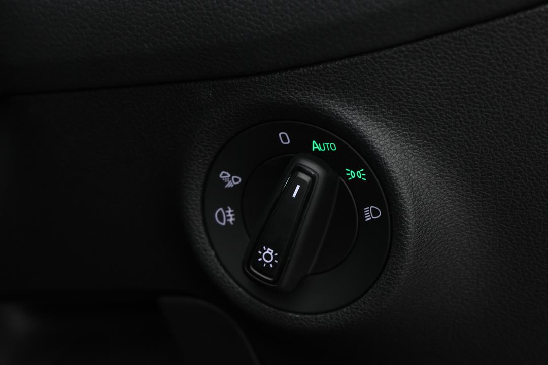 2021 SKODA Kodiaq Sportline (4x4), Automatic, 65950 km, Drivers Side Adjustment Panel