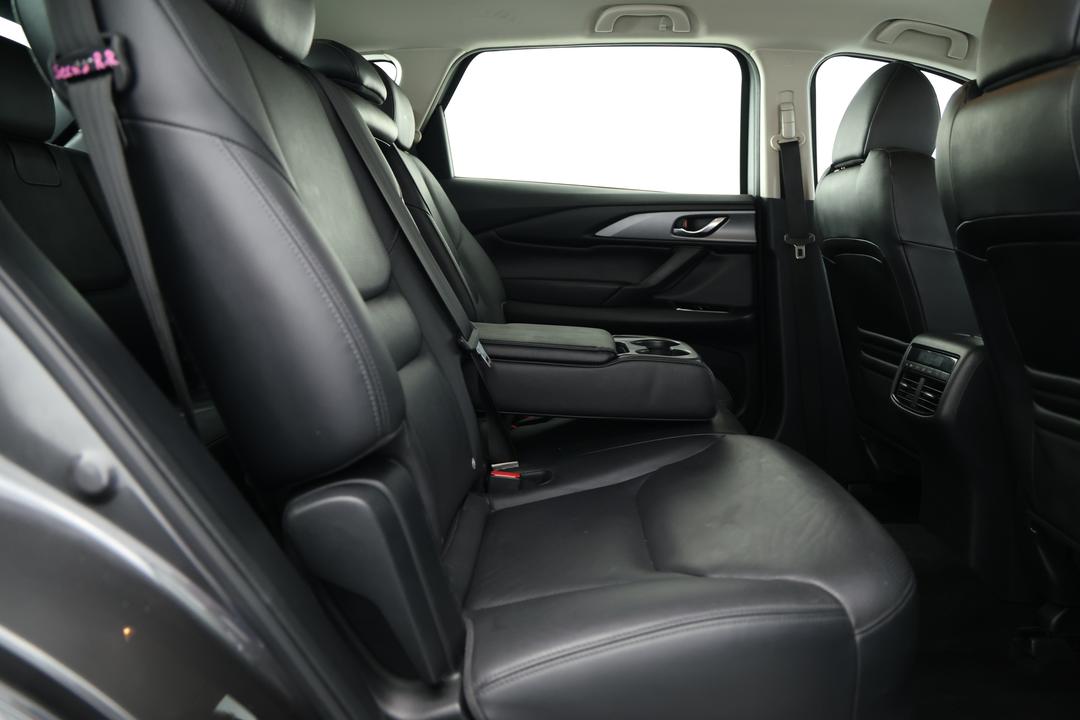 2018 Mazda CX-9 Touring (FWD), Automatic, 81817 km, Right Side Rear Door Cabin View