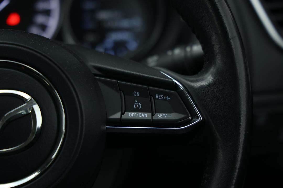 2018 Mazda CX-9 Touring (FWD), Automatic, 81817 km, Pedals and Footmat