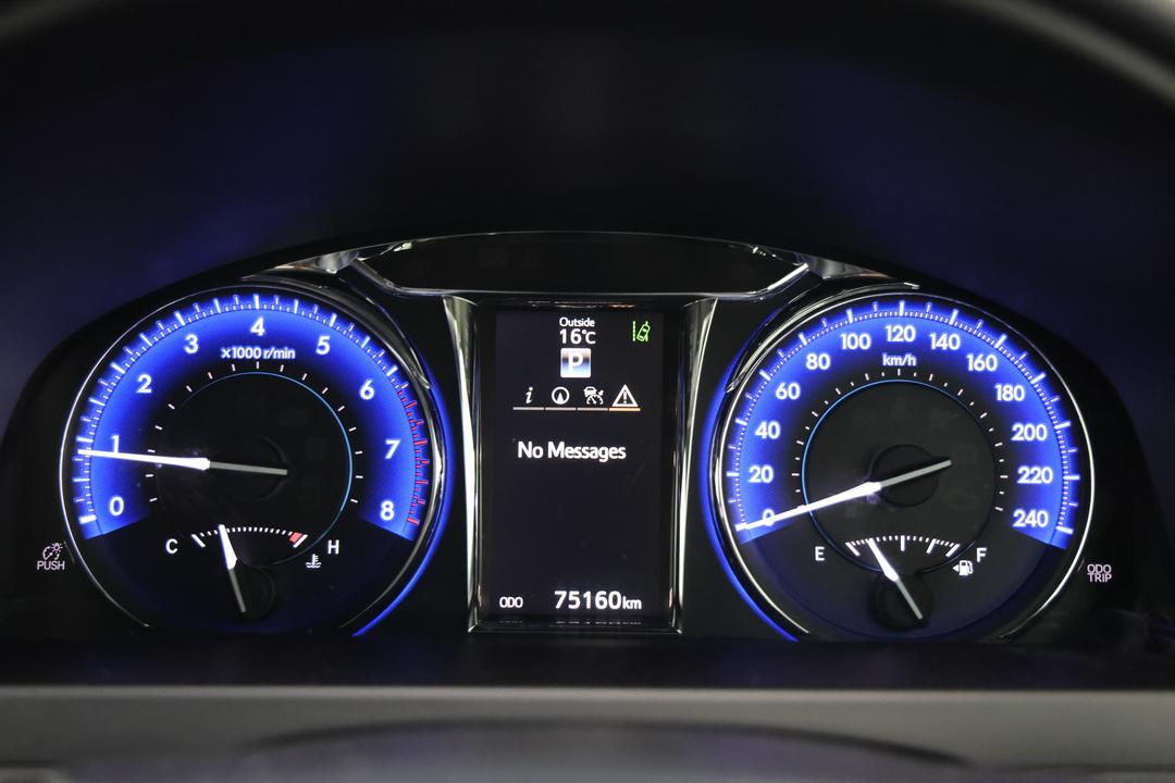 2016 Toyota Camry Atara Sl, Automatic, 75160 km, Speaker View