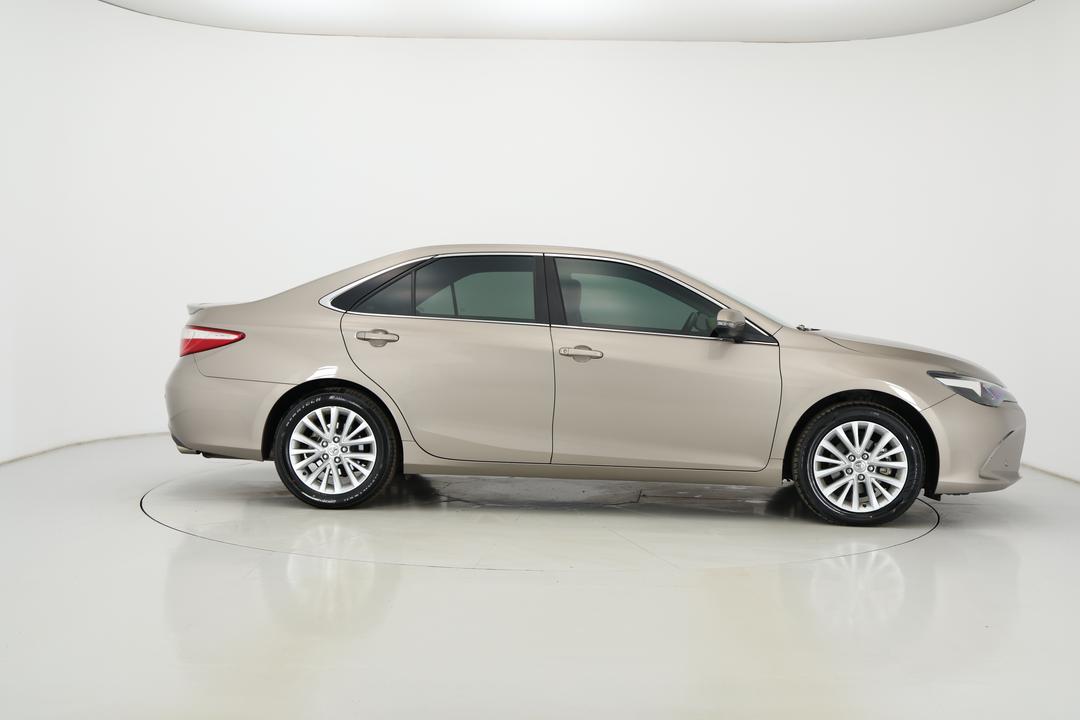 2016 Toyota Camry Atara Sl, Automatic, 75160 km, Right Side View
