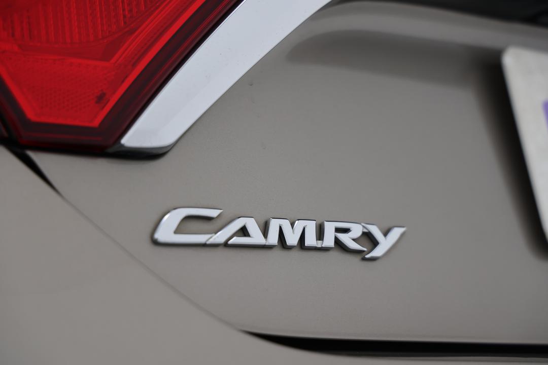2016 Toyota Camry Atara Sl, Automatic, 75160 km, Badge (Boot Left Side)