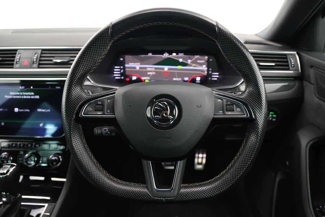2019 SKODA Superb 206 Tsi Sportline, Automatic, 84507 km, On-Roof Controls/Sunglass holder