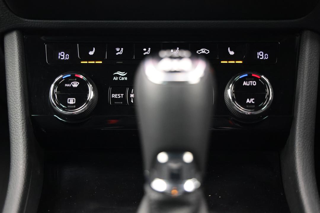 2019 SKODA Superb 206 Tsi Sportline, Automatic, 84507 km, Cruise Control