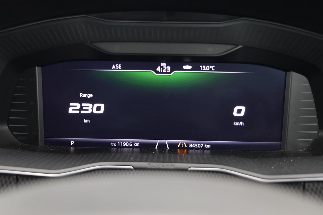 2019 SKODA Superb 206 Tsi Sportline, Automatic, 84507 km, Parking Camera
