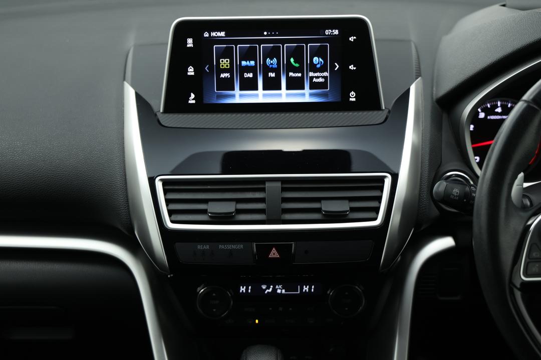 2017 Mitsubishi Eclipse Cross Exceed (2WD), Automatic, 86968 km, Steering Wheel Close-up