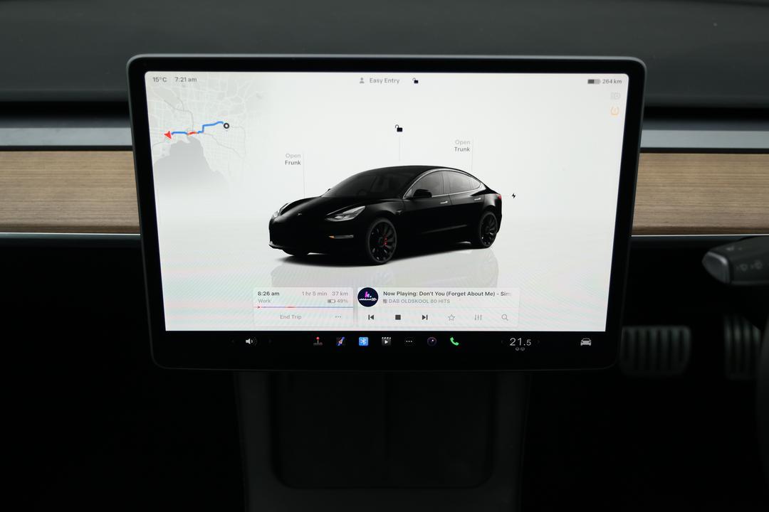 2022 Tesla Model 3 Performance, Automatic, 46944 km, Handbrake