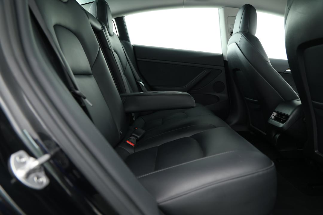 2022 Tesla Model 3 Performance, Automatic, 46944 km, Right Side Rear Door Cabin View
