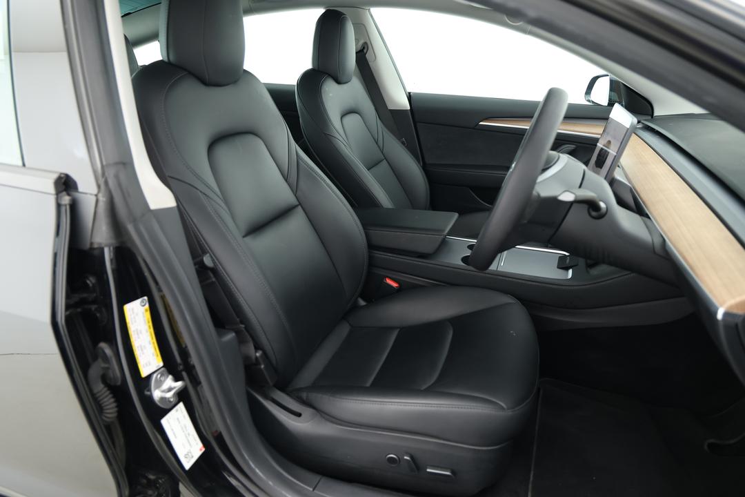 2022 Tesla Model 3 Performance, Automatic, 46944 km, Drivers Side Adjustment Panel