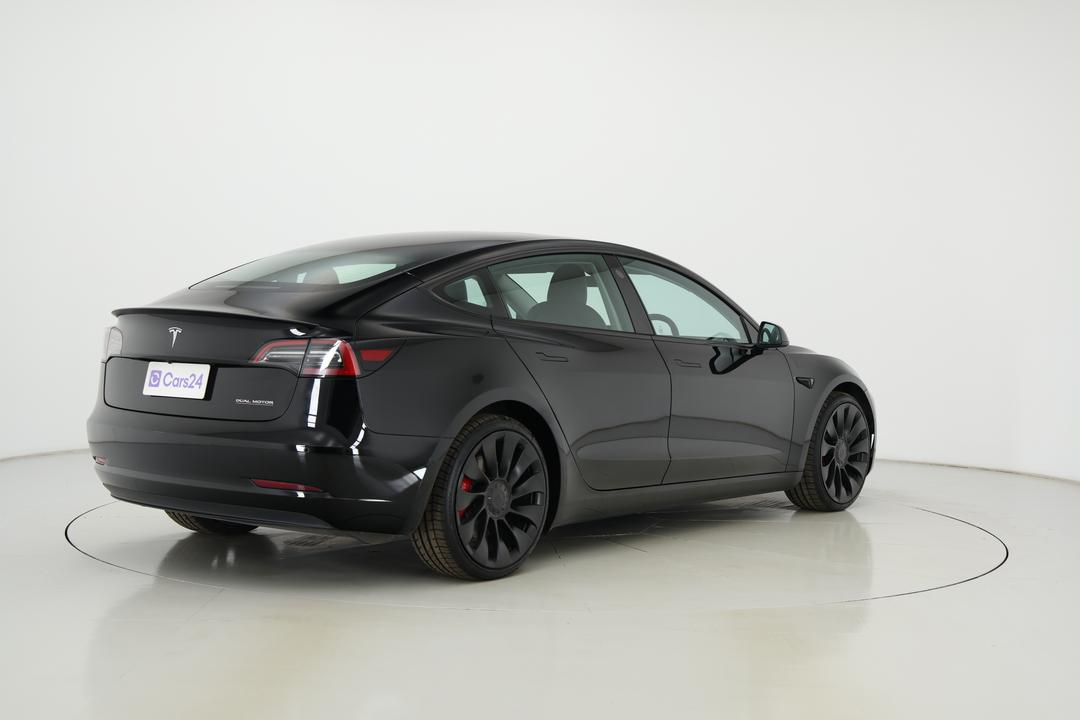 2022 Tesla Model 3 Performance, Automatic, 46944 km, Right Back Diagonal (45- Degree) View
