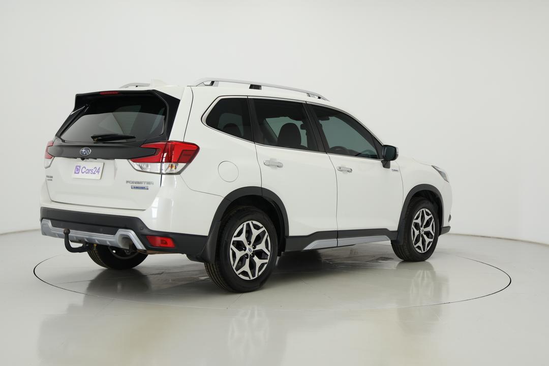 2023 Subaru Forester Hybrid L (AWD), Automatic, 63180 km, Right Back Diagonal (45- Degree) View