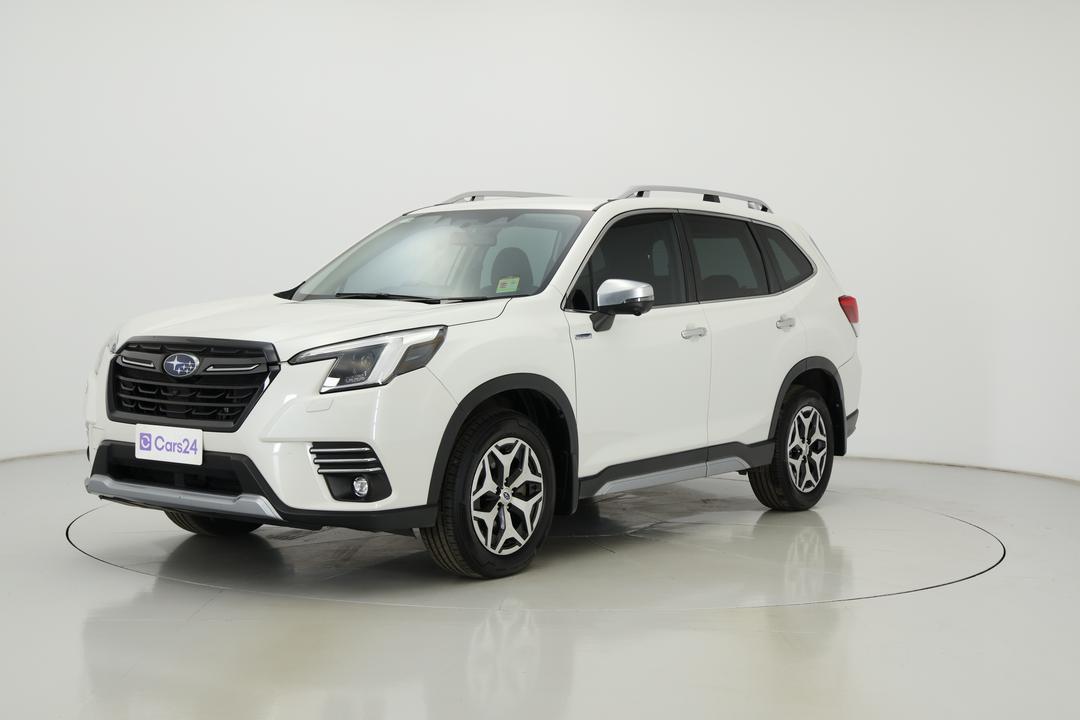 2023 Subaru Forester Hybrid L (AWD), Automatic, 63180 km, Left Front Diagonal (45- Degree) View