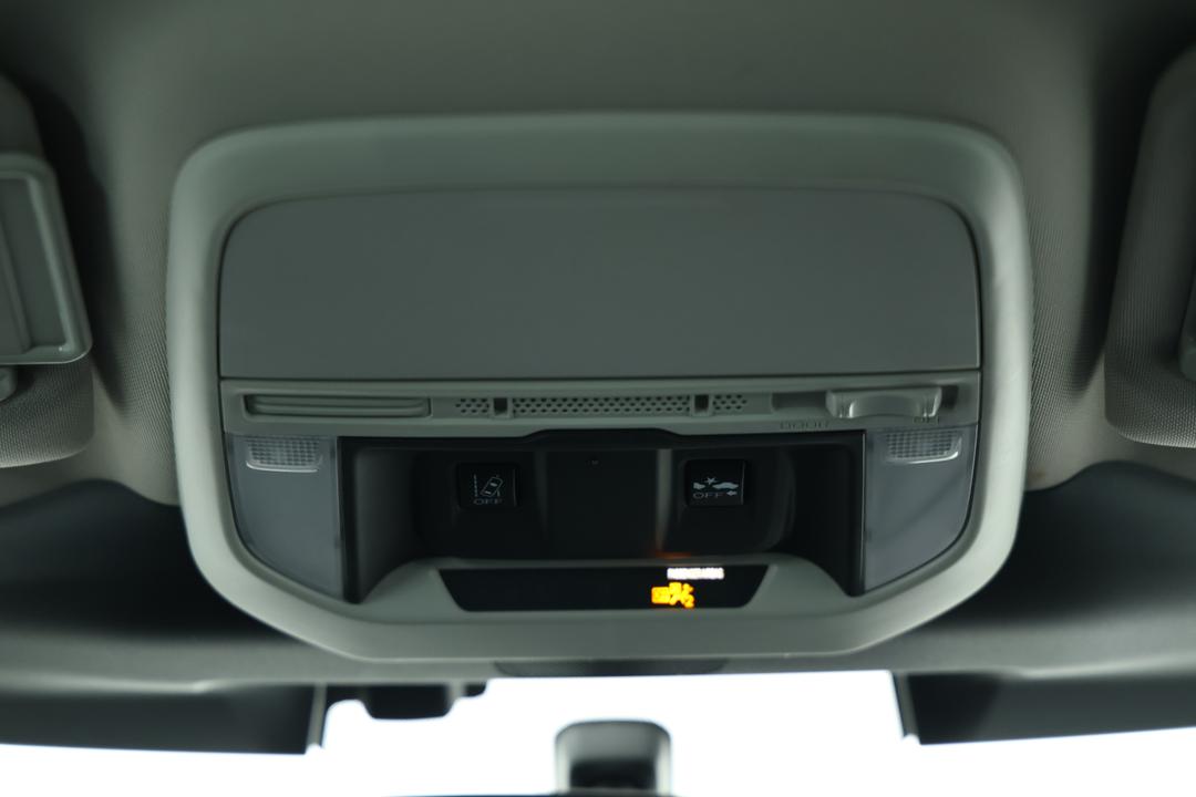 2023 Subaru Forester Hybrid L (AWD), Automatic, 63180 km, Center Console