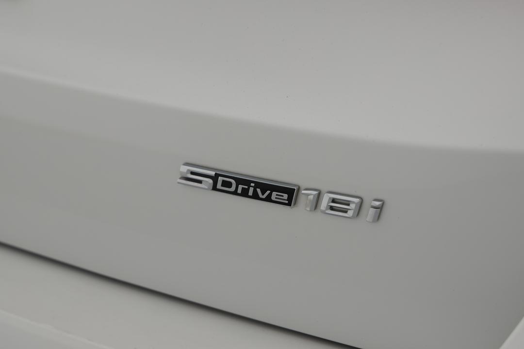 2023 BMW X1 sDrive18i, Automatic, 22543 km, Roof/Sunroof View