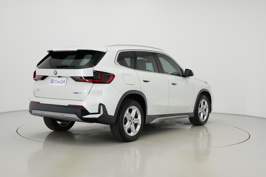 2023 BMW X1 sDrive18i, Automatic, 22543 km, Right Back Diagonal (45- Degree) View