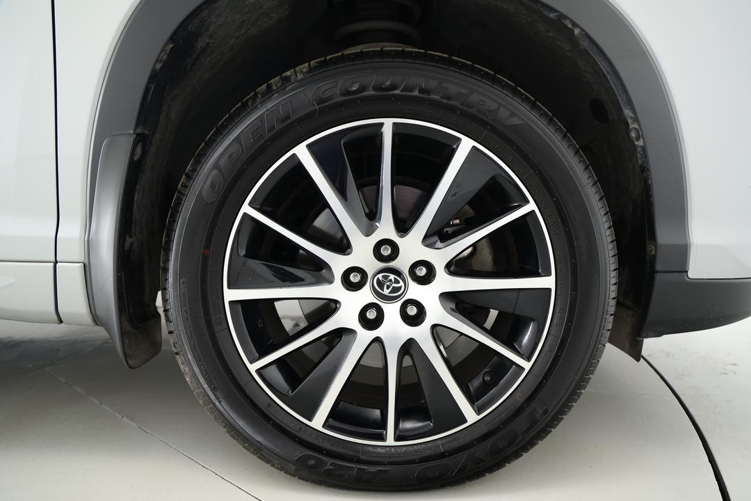2018 Toyota Kluger Grande (4x4), Automatic, 107153 km, Right Front Wheel