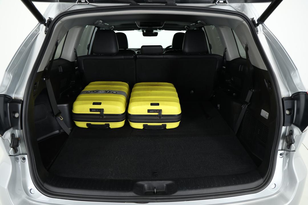 2018 Toyota Kluger Grande (4x4), Automatic, 107153 km, Boot Inside View with Luggage