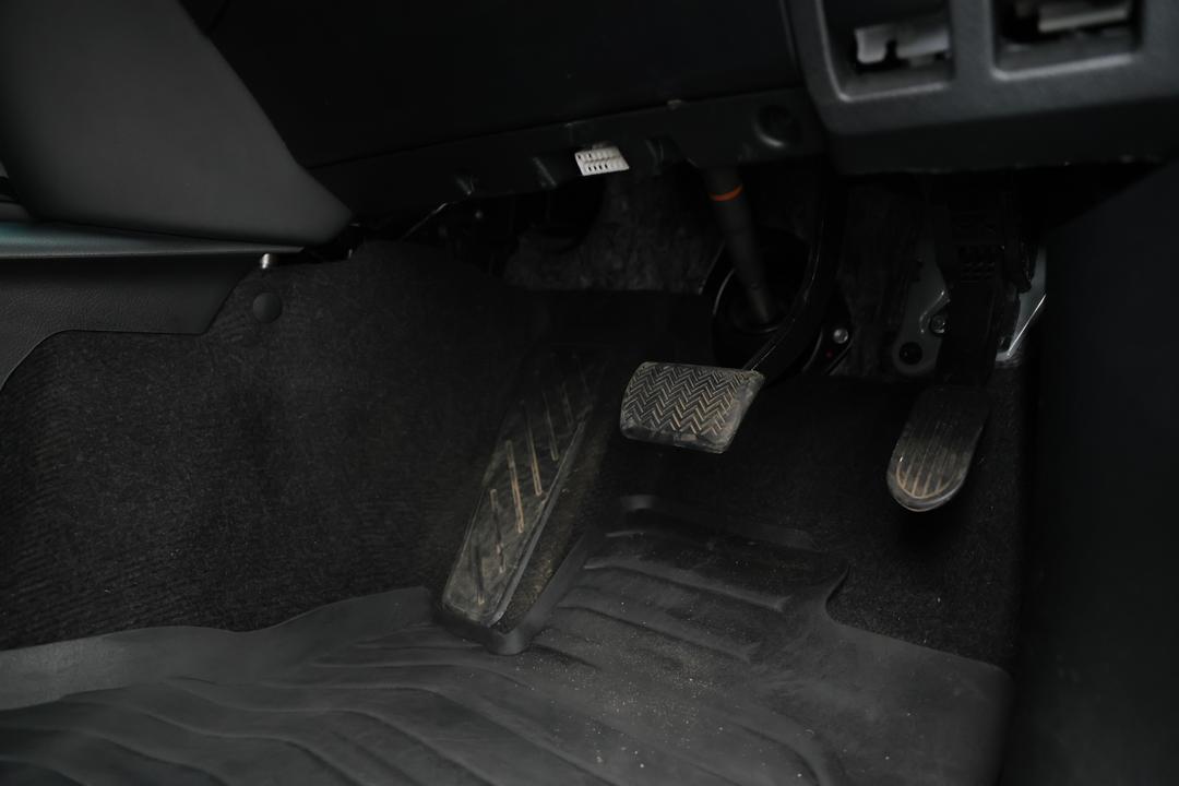 2021 Toyota Fortuner Gxl, Automatic, 42732 km, Utility Switches/Buttons