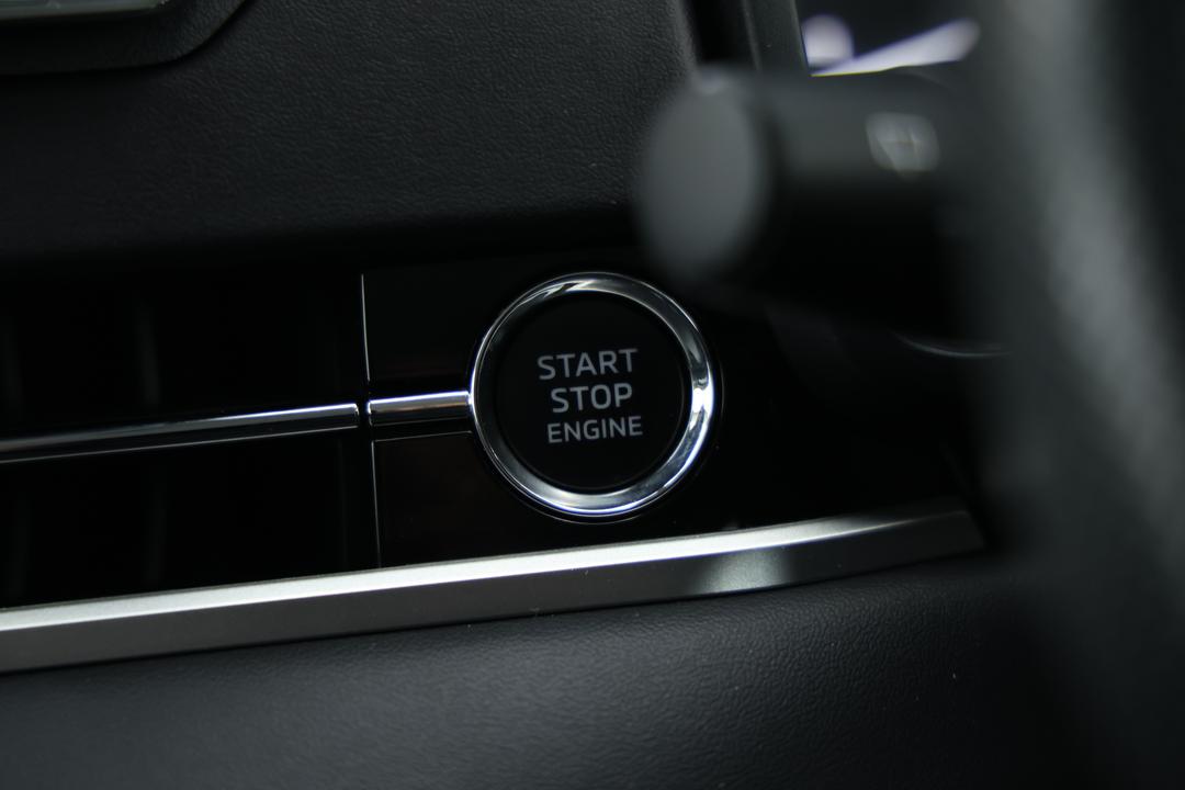 2024 Mitsubishi Outlander Es 5 Seat (2WD), Automatic, 27448 km, Pedals and Footmat