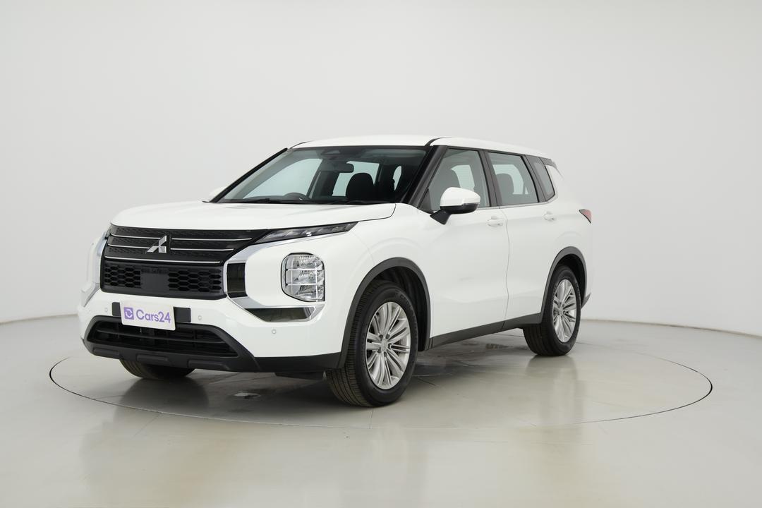 2024 Mitsubishi Outlander Es 5 Seat (2WD), Automatic, 27448 km, Left Front Diagonal (45- Degree) View