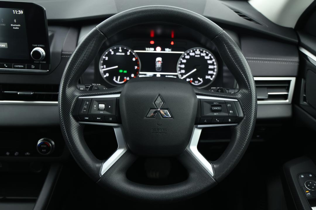 2024 Mitsubishi Outlander Es 5 Seat (2WD), Automatic, 27448 km, On-Roof Controls/Sunglass holder