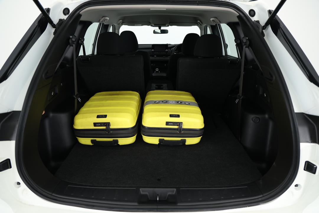 2024 Mitsubishi Outlander Es 5 Seat (2WD), Automatic, 27448 km, Boot Inside View with Luggage