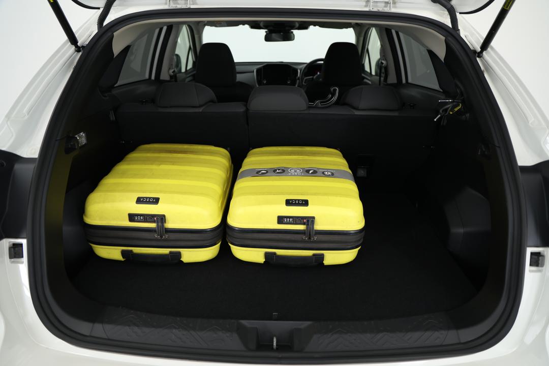 2025 Subaru Crosstrek AWD 2.0l, Automatic, 25556 km, Boot Inside View with Luggage