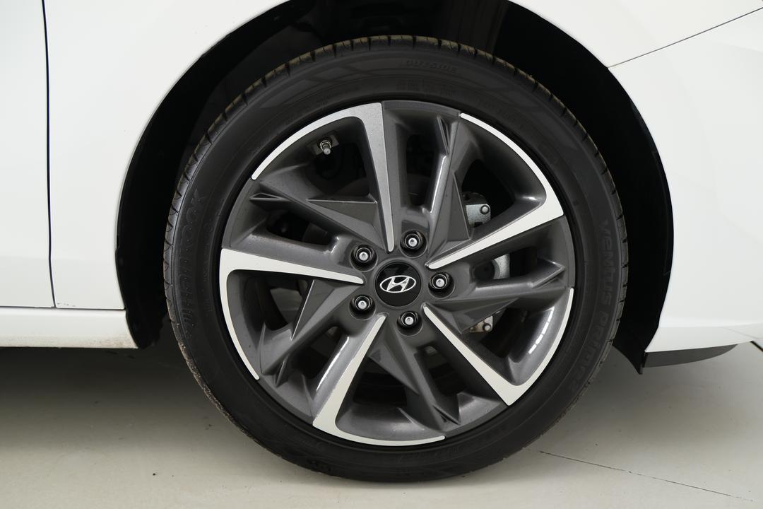 2023 Hyundai i30 Active, Automatic, 8852 km, Right Front Wheel
