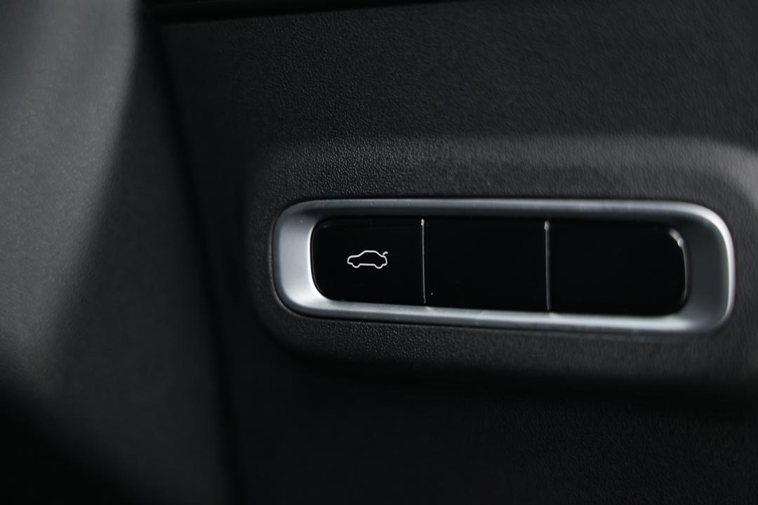 2024 Chery Omoda 5 Ex (high Version), Automatic, 23940 km, Right Side Front Door Cabin View