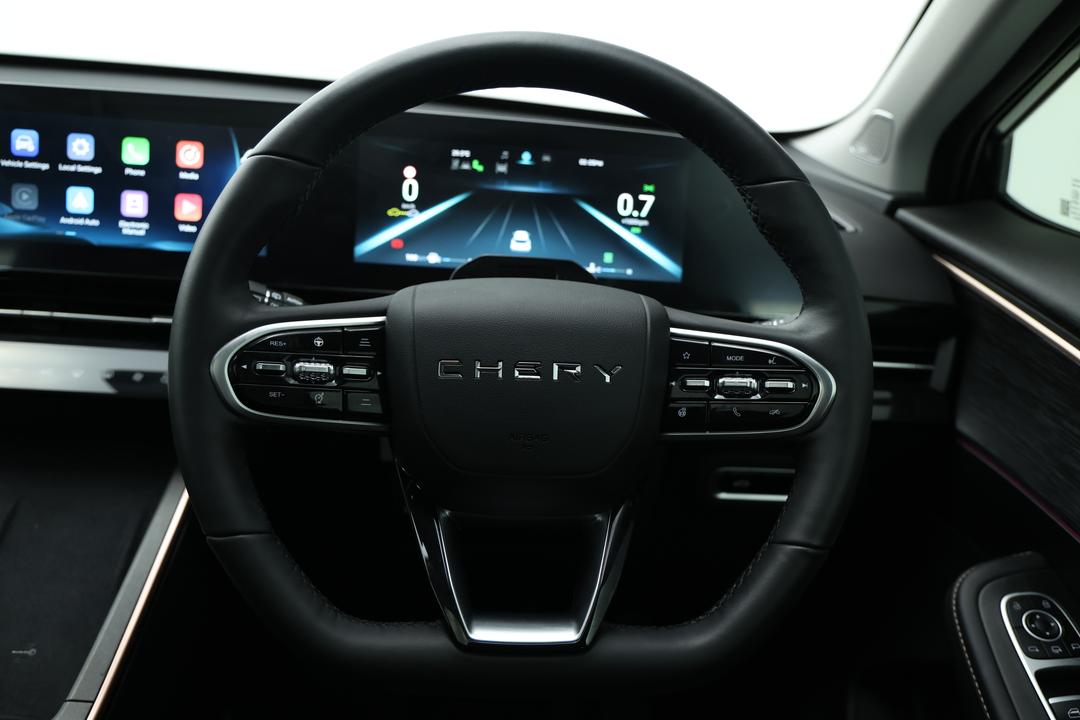 2024 Chery Omoda 5 Ex (high Version), Automatic, 23940 km, On-Roof Controls/Sunglass holder
