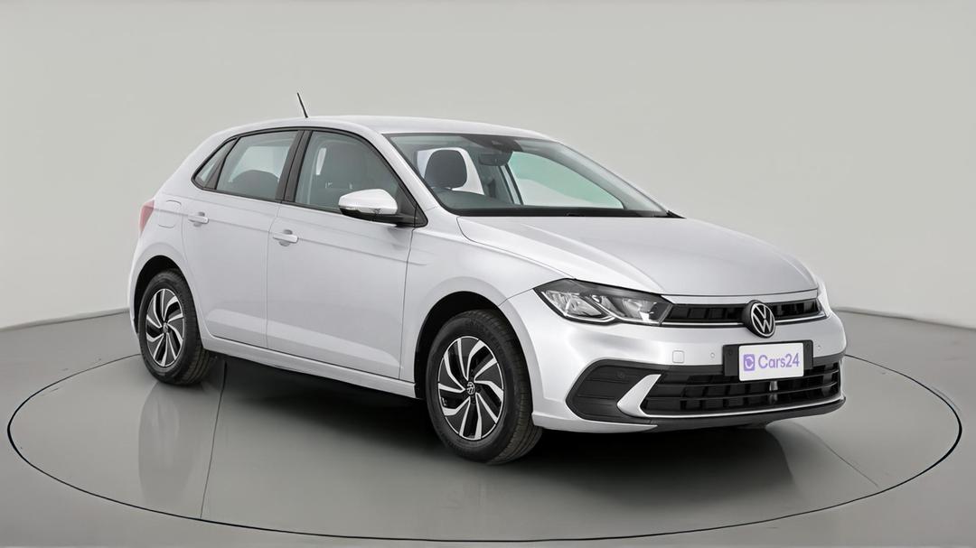 2024 Volkswagen Polo Life, Automatic, 31893 km, Right Front Diagonal (45- Degree) View