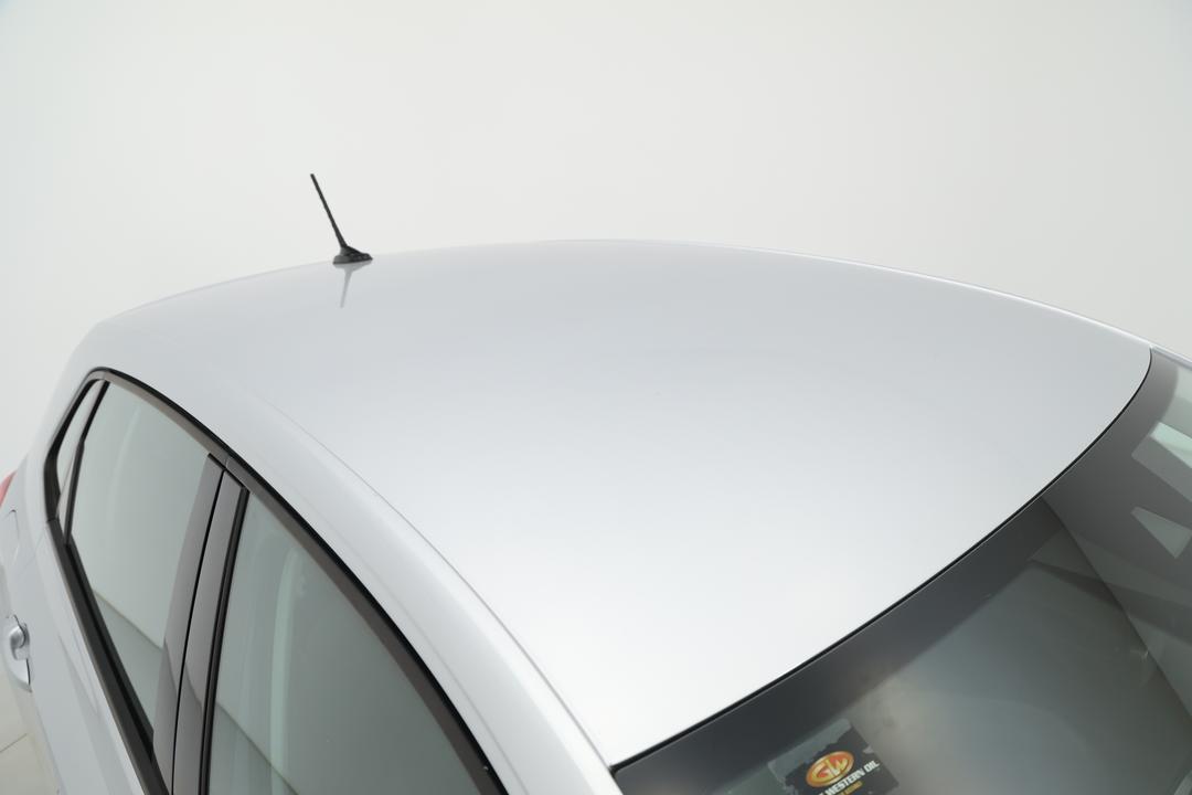2024 Volkswagen Polo Life, Automatic, 31893 km, Roof/Sunroof View