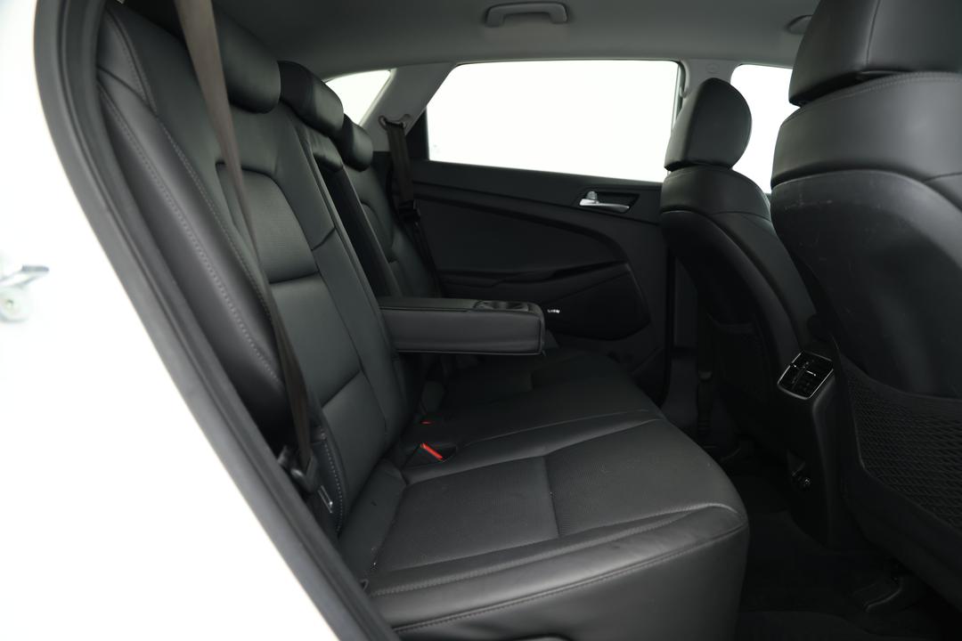 2020 Hyundai Tucson Elite (2WD), Automatic, 84488 km, Right Side Rear Door Cabin View