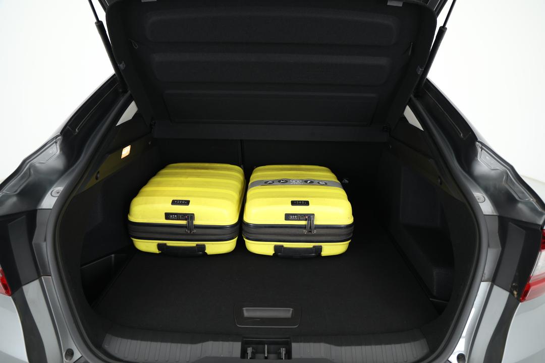 2022 Renault Arkana Intens, Automatic, 34189 km, Boot Inside View with Luggage